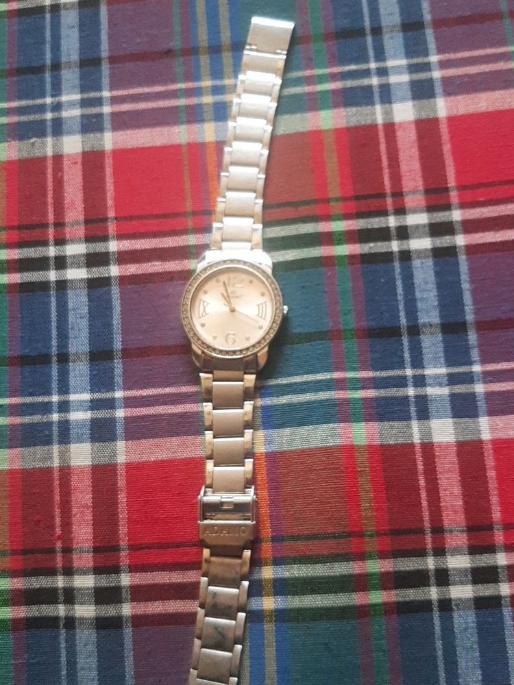 Adamo Watch Without Cell