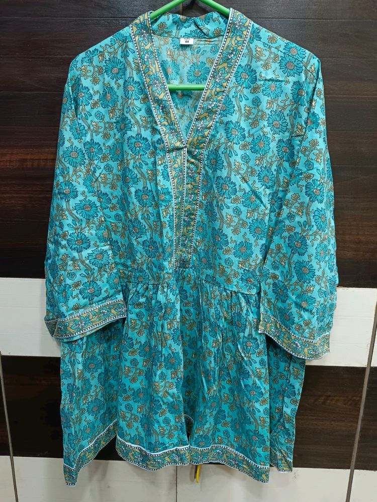 New Stylish Women Top Xxl