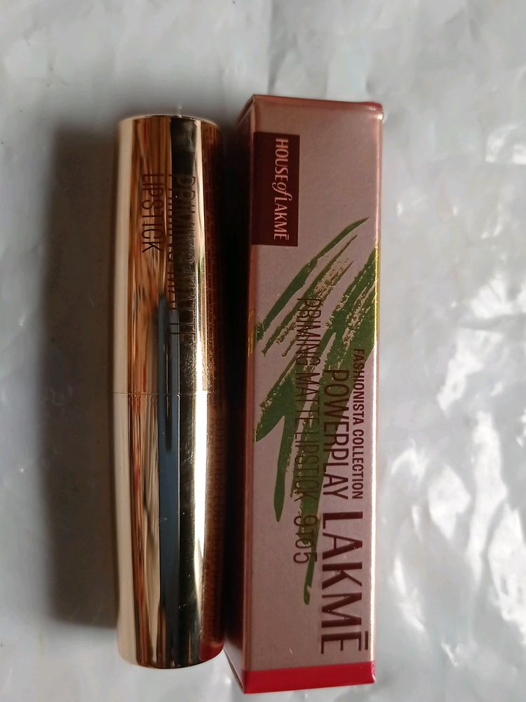 Lakme  Priming Matt Lipstick 9 To 5