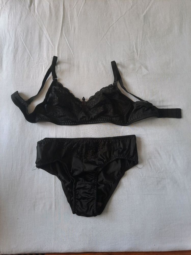 Set Of Bra And Panty