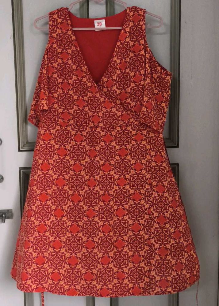 Chic Red Patterned Dress