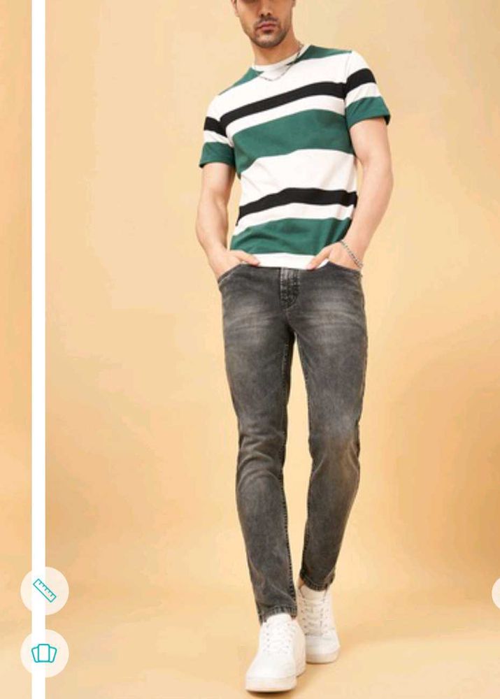 Stonewashed Black Jeans From Pantaloons
