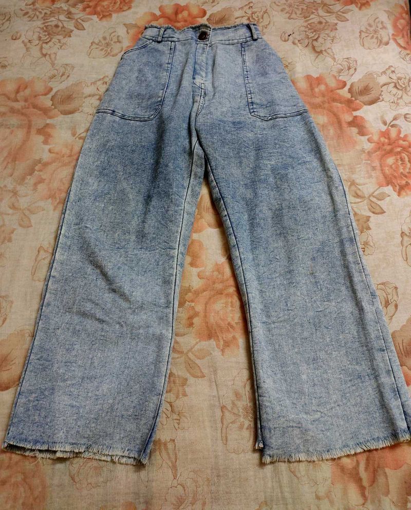 Wide Leg Acid Wash Jeans 💙