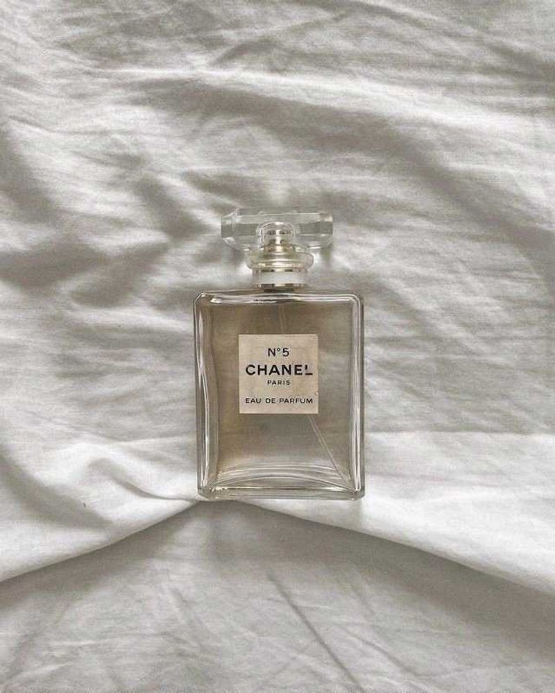 2 Combo Perfume Of Chanel N&#39;5 And Pure Seduction