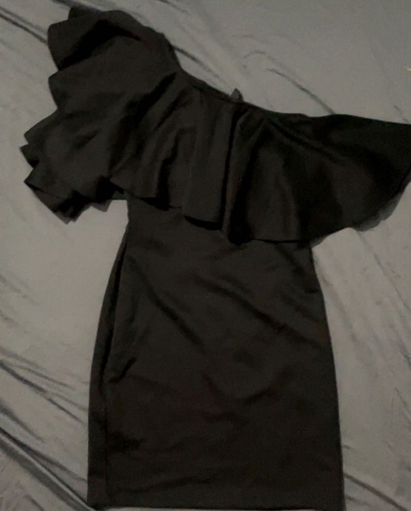 Black Ruffle One-Shoulder Dress