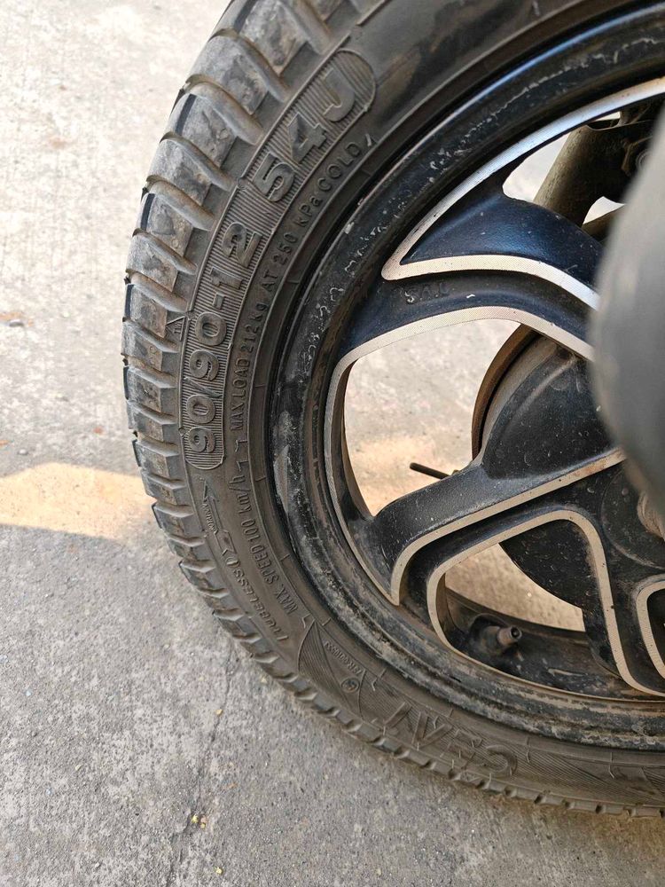 CEAT 90/90-12 Tyre
