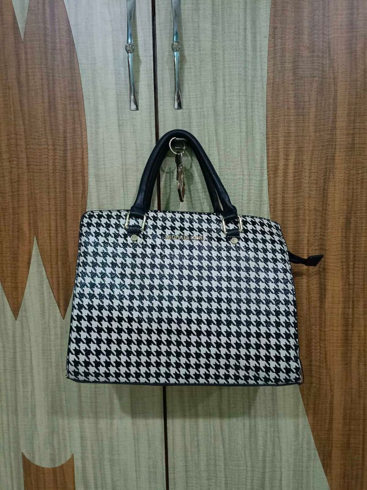 Michael Kors Houndstooth Handbag