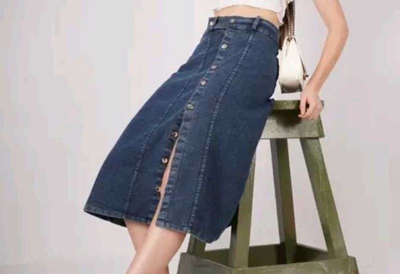 Denim Button-Front Midi Skirt