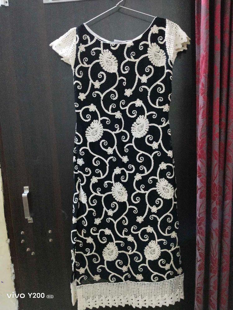 Black Lucknowi Work Kurti