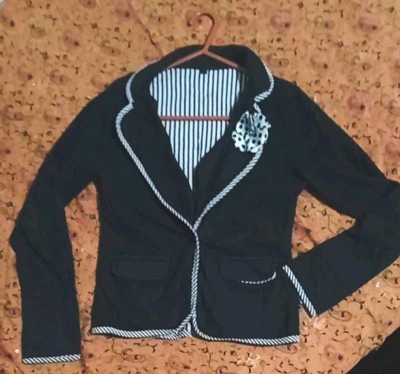 Stylish Black Blazer with Floral Detail