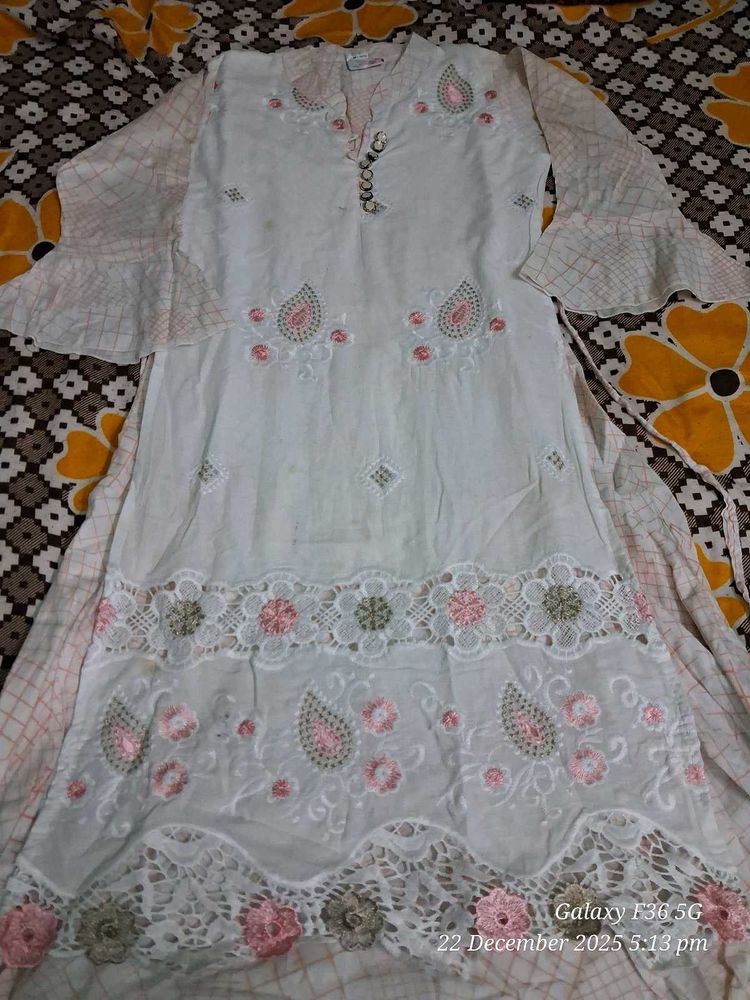 Elegant Embroidered Kurta
