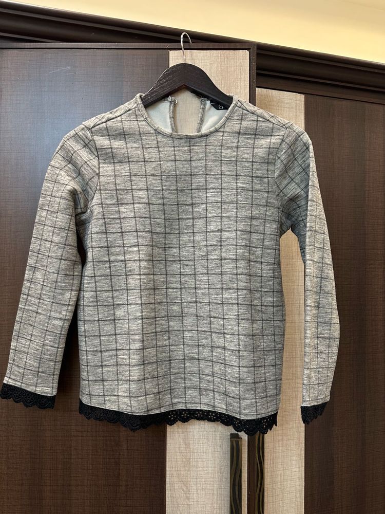 Annabelle Grey Top