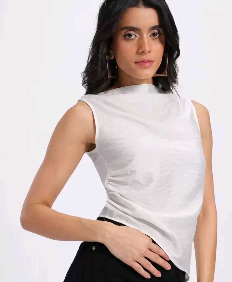 Elegant White Sleeveless Top