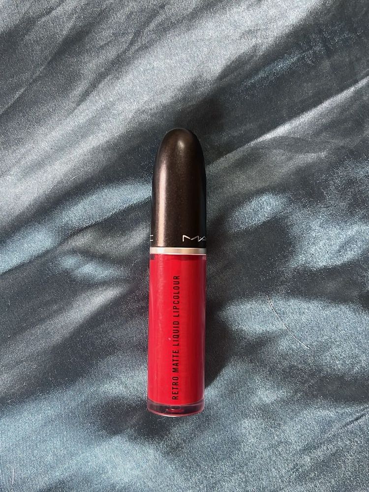 MAC Feels so Grand Liquid Lipstick