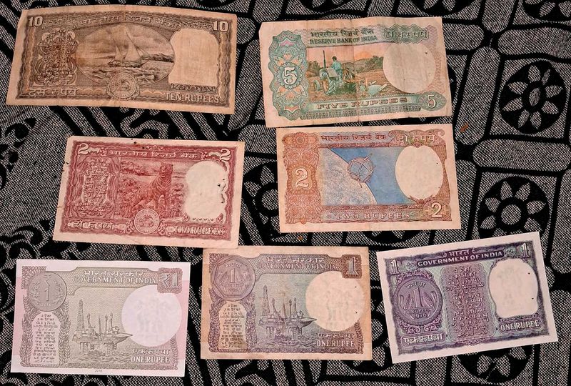 Vintage Indian Currency Set