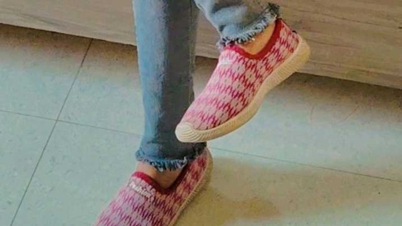 2 Set Shoes With Socks 🧦 Combo Offer