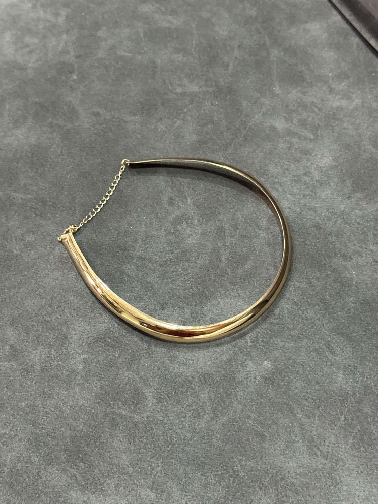 gold tone collar necklace