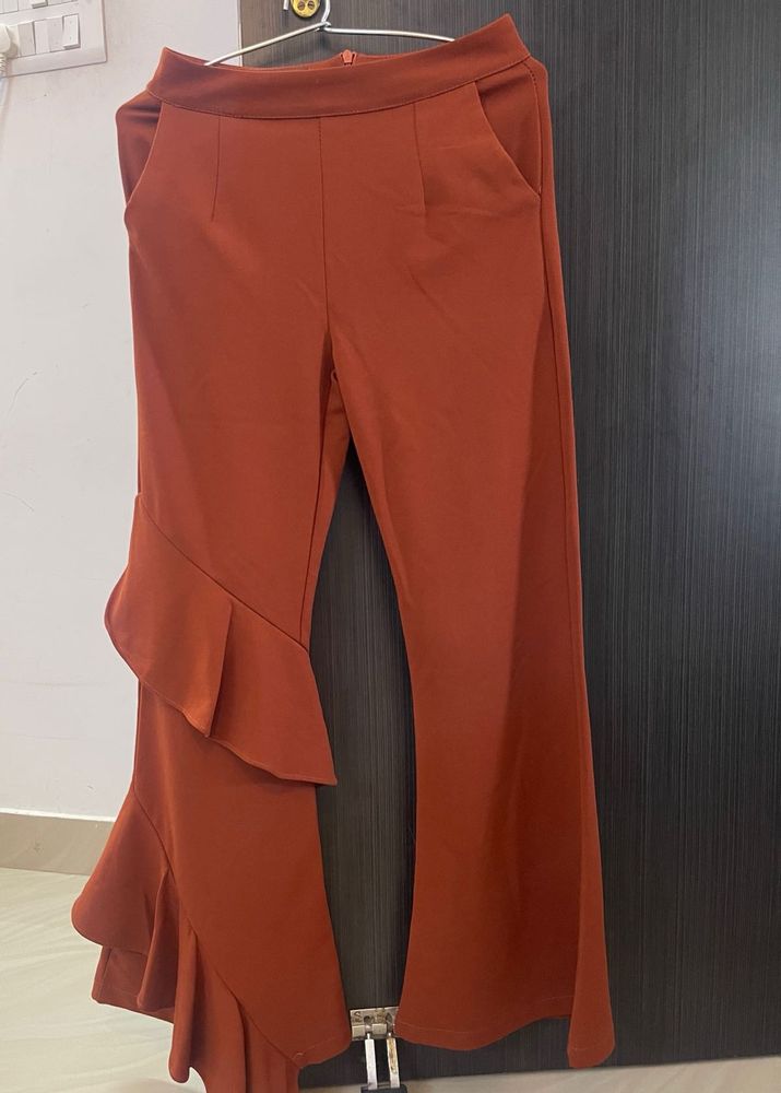 Ruffle Detail Trousers