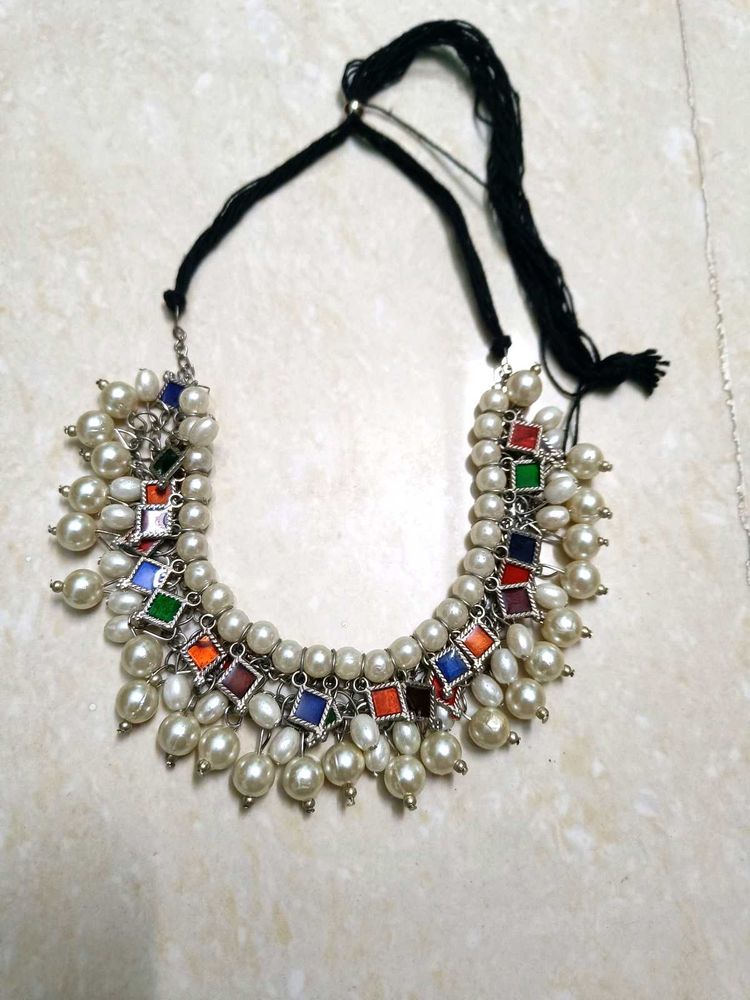 Pearls Multicolored Neckpiece