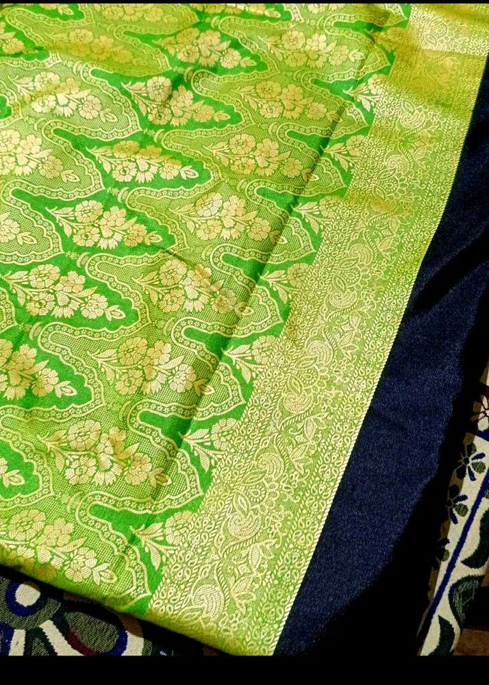 Green &amp; Gold Banarasi Silk Saree..Buy 2 Get One Fr