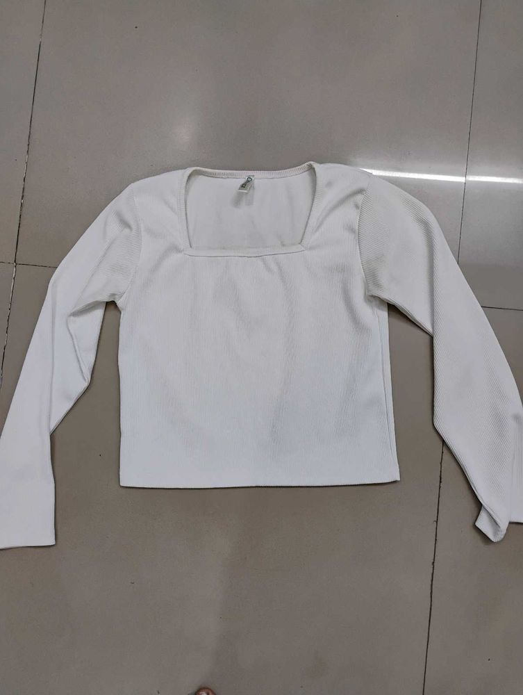 Chic White Long Sleeve Top