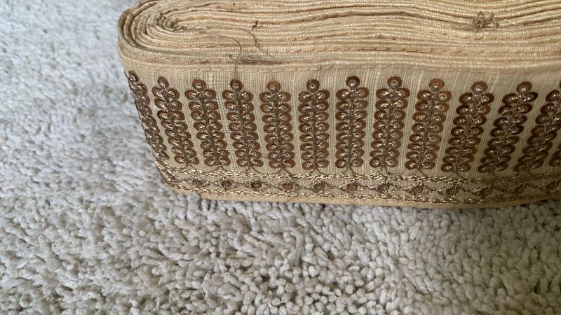 Broad Heavy Boutique Lace Border Sale Stock Best