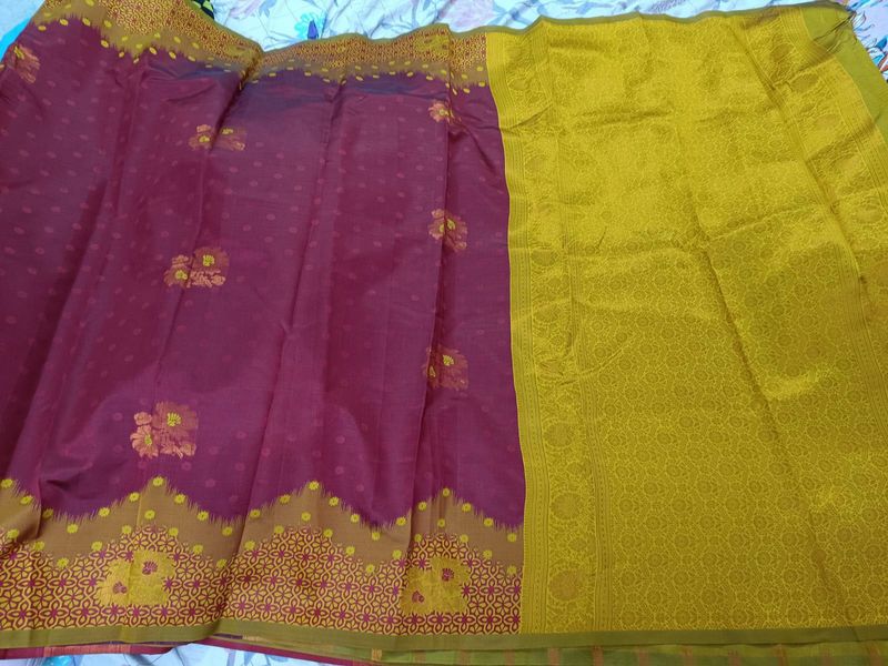 New Elegant Ethnic Saree With Damage On Starting