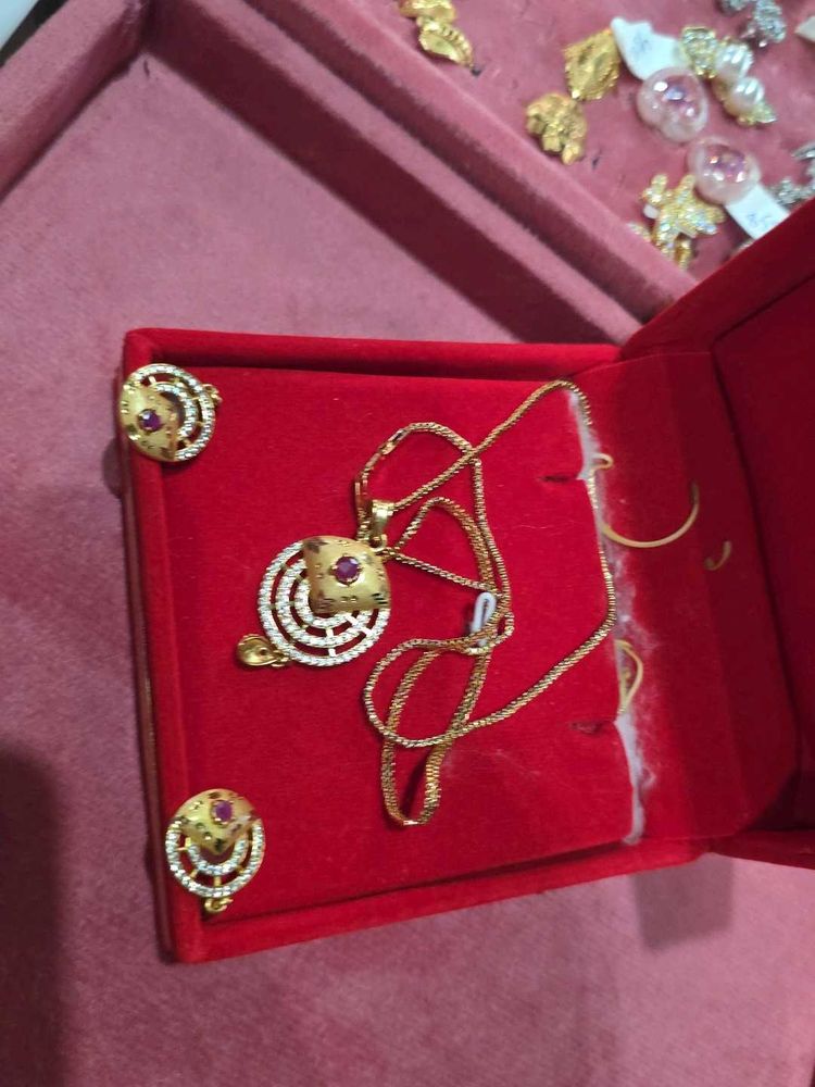 2K Gold Polish Pendant Set With Chain