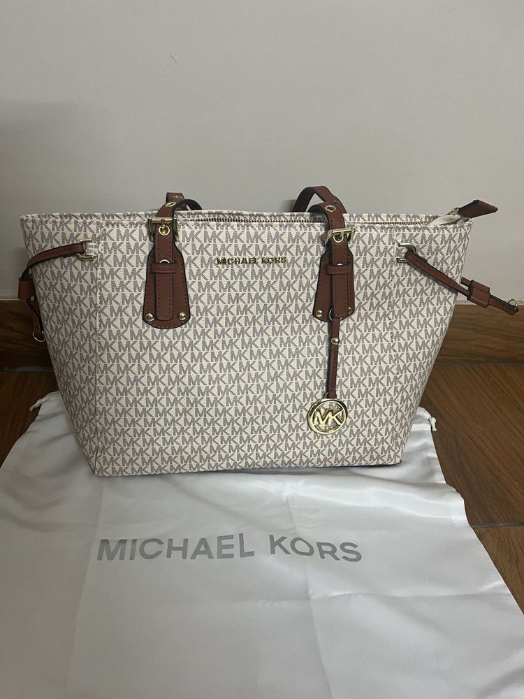 Michael Kors Signature Tote Bag