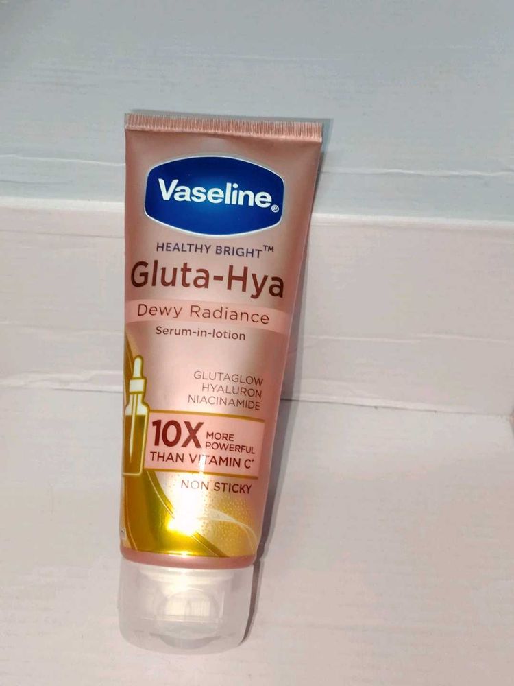 Vaseline Gluta-Hya Lotion