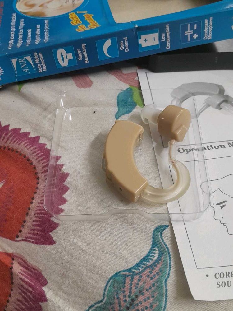 Cyber Sonic Very Small Hearing Aid Brand New Unuse