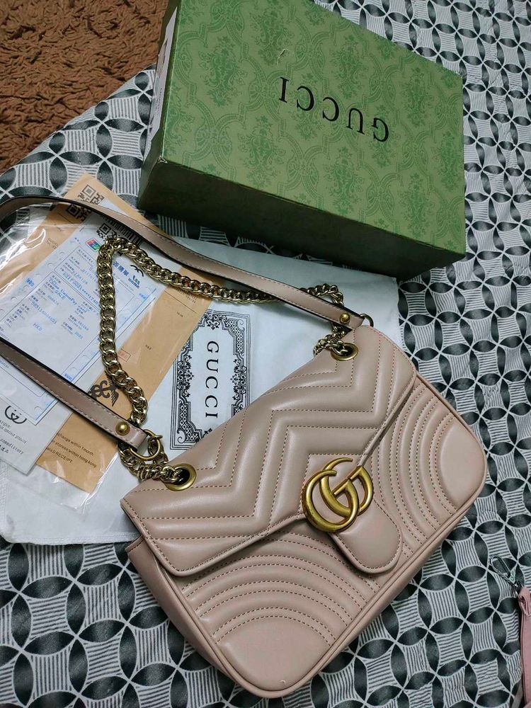 Gucci sling bag