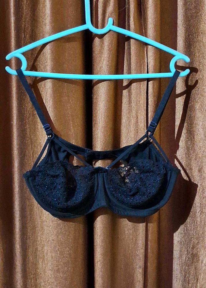 Da Intimo Branded Bra Size 38 C
