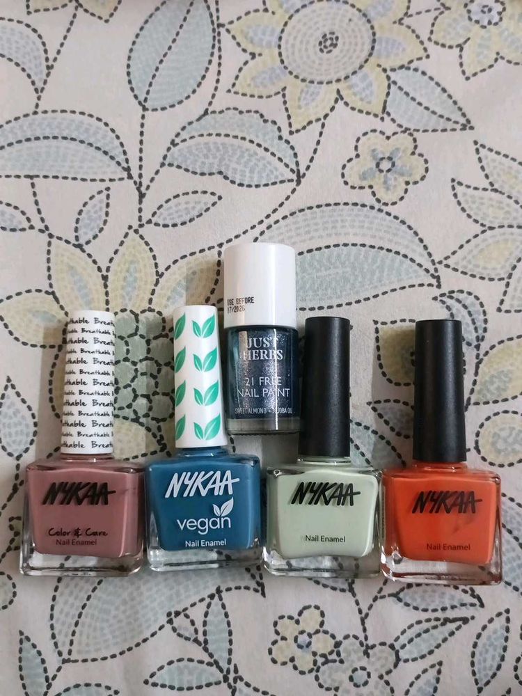 Nail Polish Combo of 5: like brand new!!