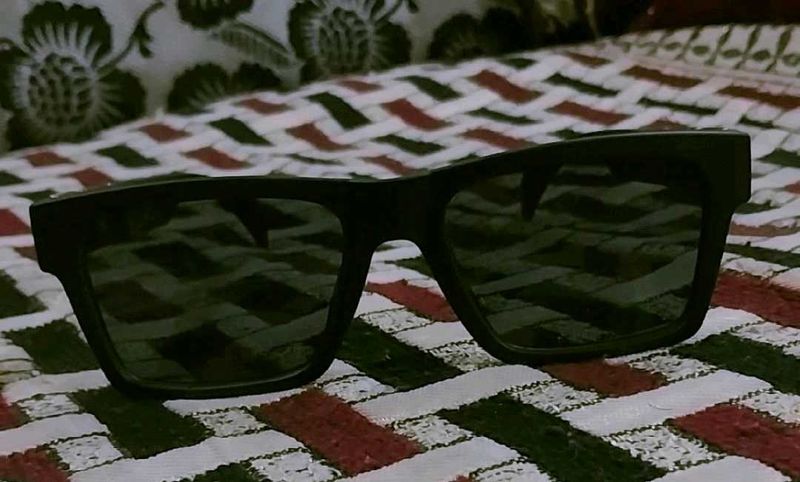 Stylish Black Sunglasses