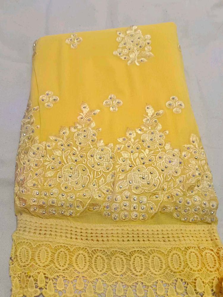 Beautiful Suit With Chiffon Fabric