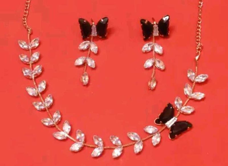 Elegant Butterfly Necklace ✨