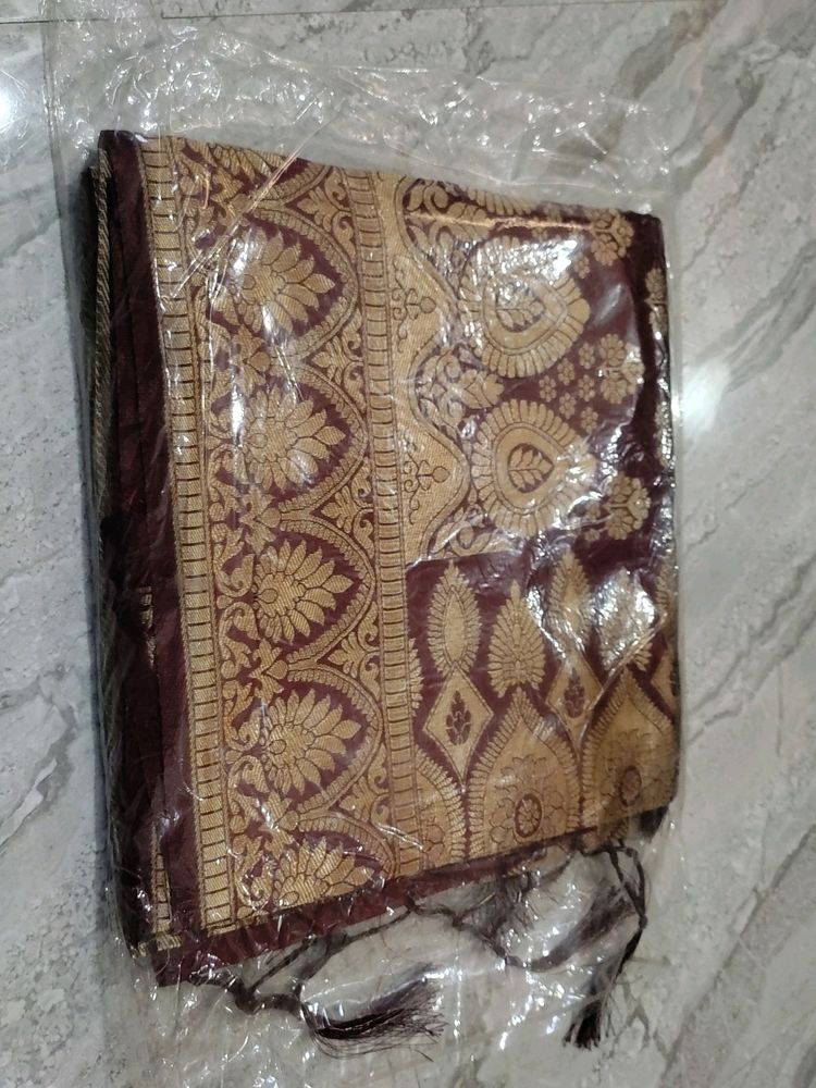 Banarasi silk Saree With Unstitched Blouse New (Maroon Color)