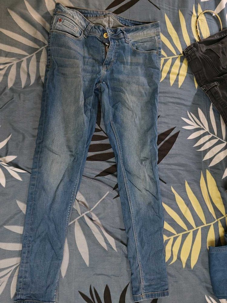 Light Wash Denim Jeans