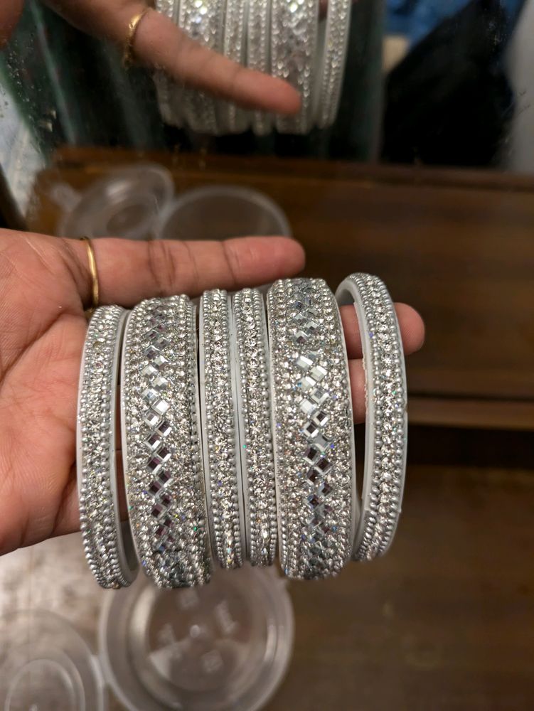PRETTY WHITE STONE BANGLES