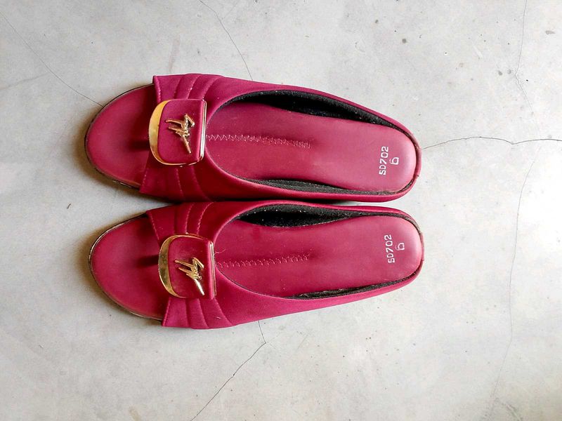 Maroon Vintage Slides.2 Time Wear