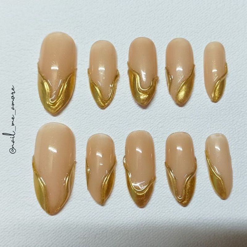 Press on nails