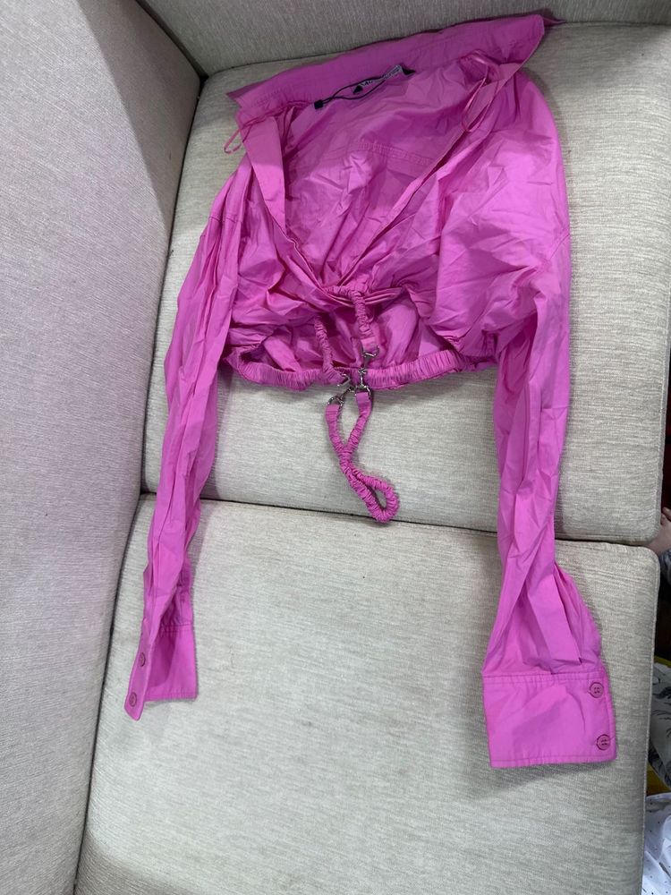 ZARA PINK CROP SHIRT WITH WAIST CHAIN