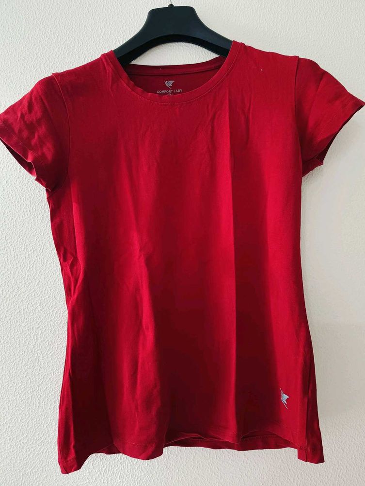 Red Comfort Lady T-Shirt