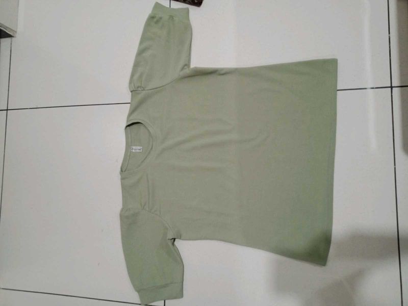 Green Top Like New