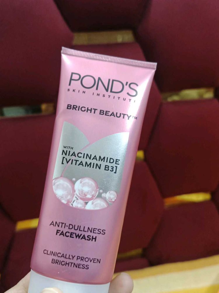 Ponds Bright Beauty Facewash