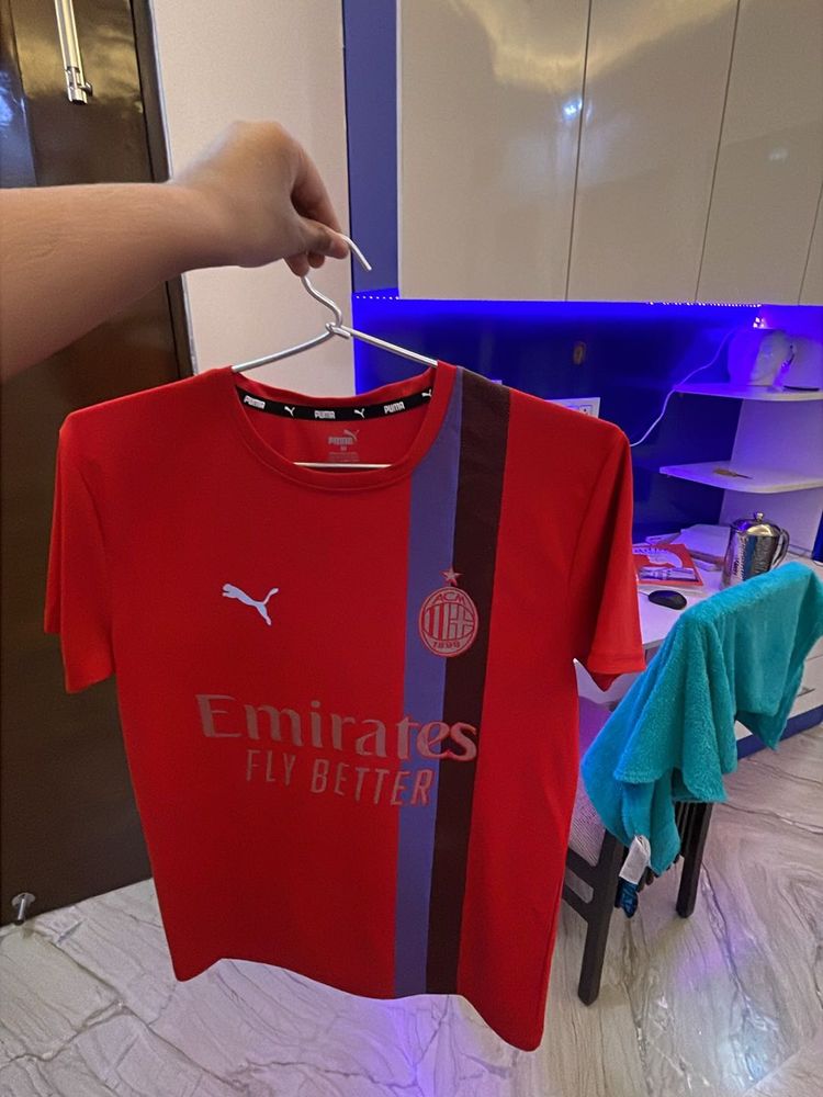 Puma Emirates fly better t-shirt ,unisex
