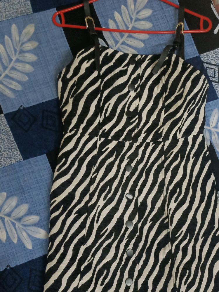 Pretty White And Black Zebra Print Dress