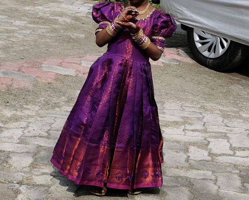 Traditional Dress For Girls....💥