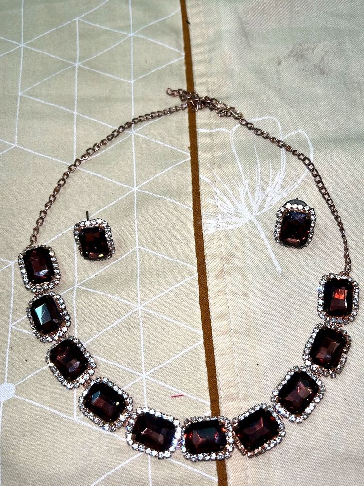 Elegant Necklace &amp; Earring Set